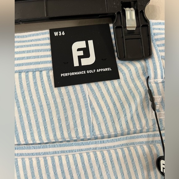 NEW FOOTJOY MENS SHORTS BLLUE AND WHITE STRIPPED SIZE:36 - Picture 4 of 4
